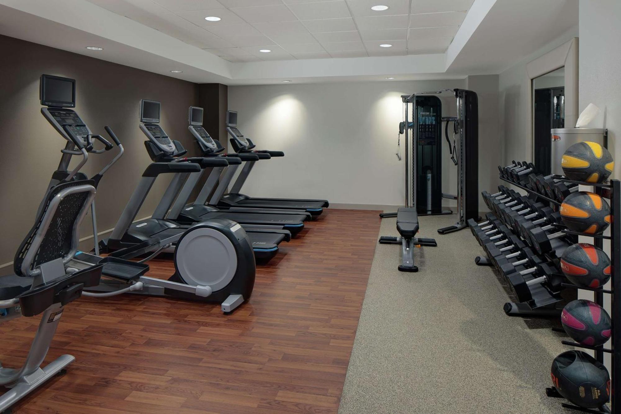 Homewood Suites By Hilton Dallas Market Center Екстериор снимка