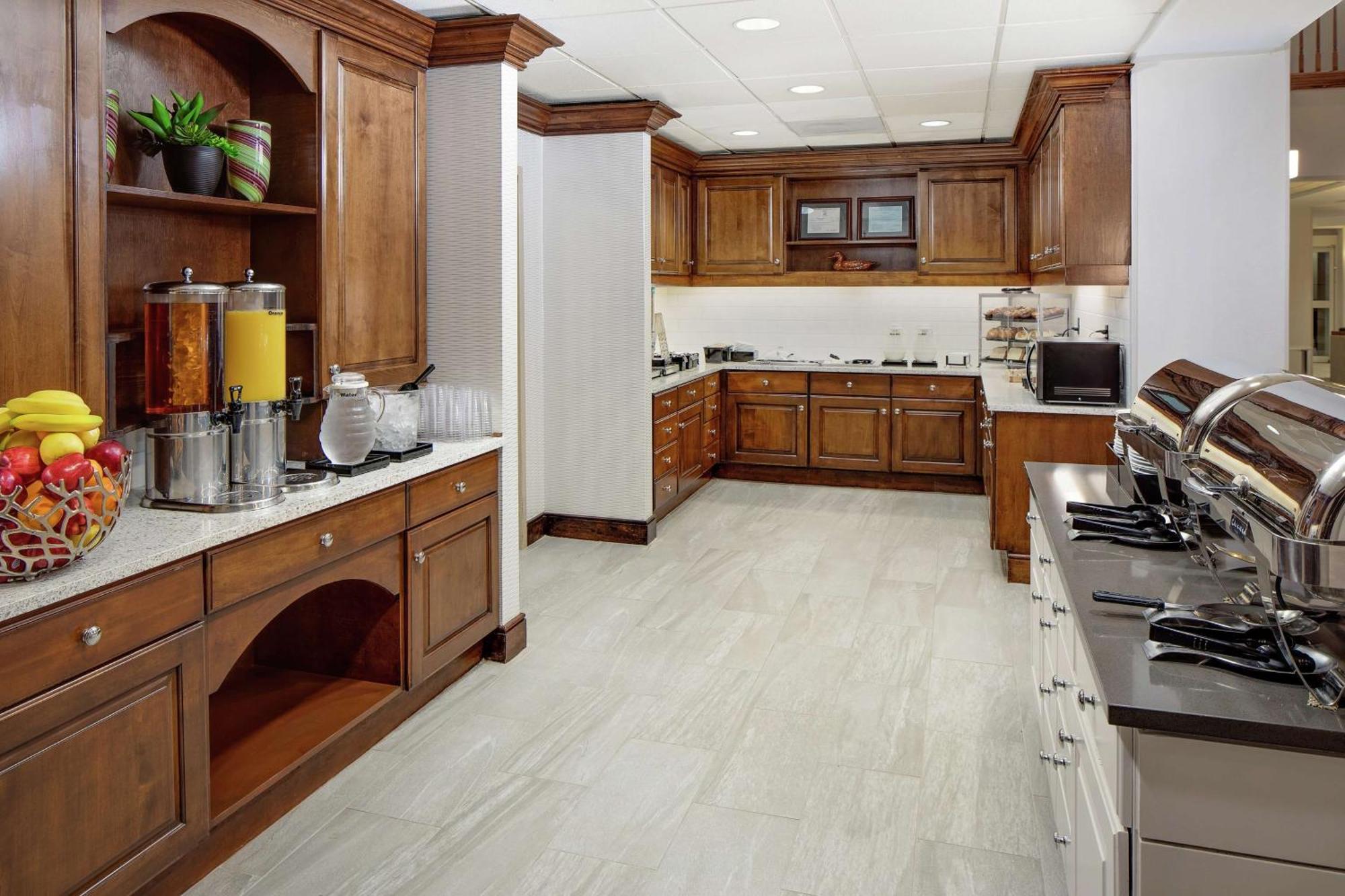 Homewood Suites By Hilton Dallas Market Center Екстериор снимка