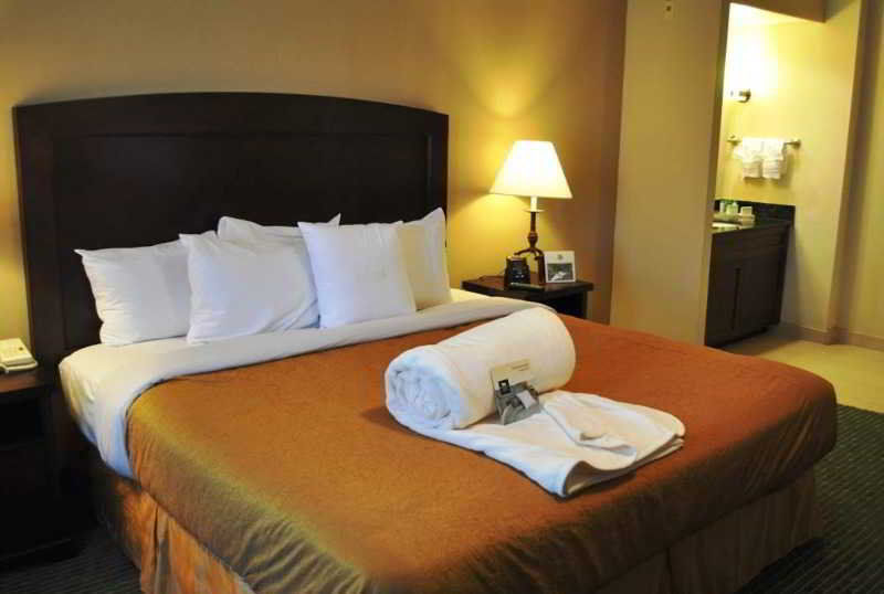 Homewood Suites By Hilton Dallas Market Center Екстериор снимка