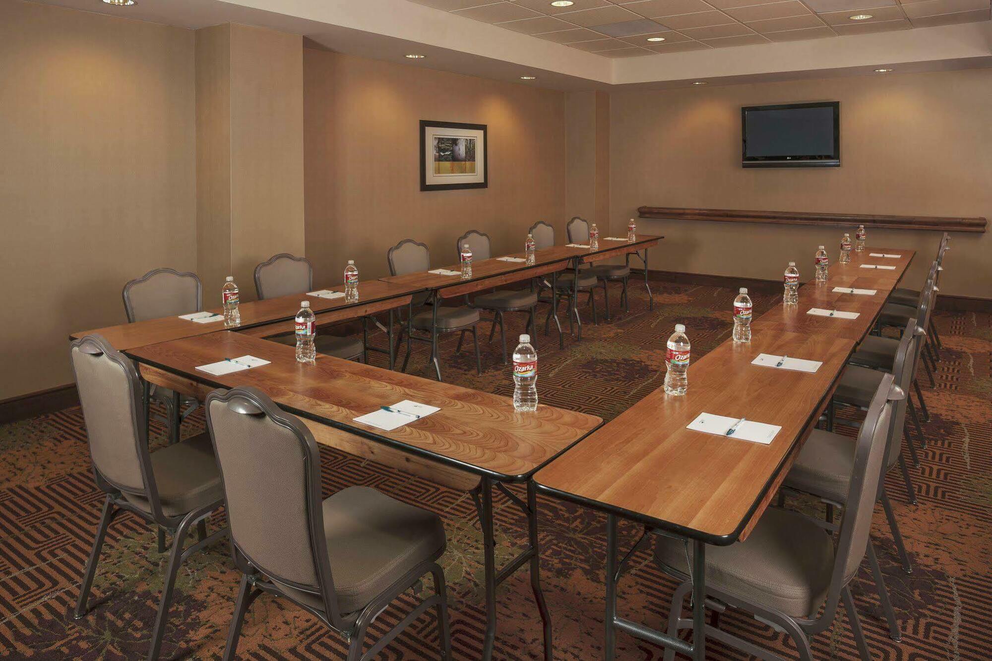 Homewood Suites By Hilton Dallas Market Center Екстериор снимка