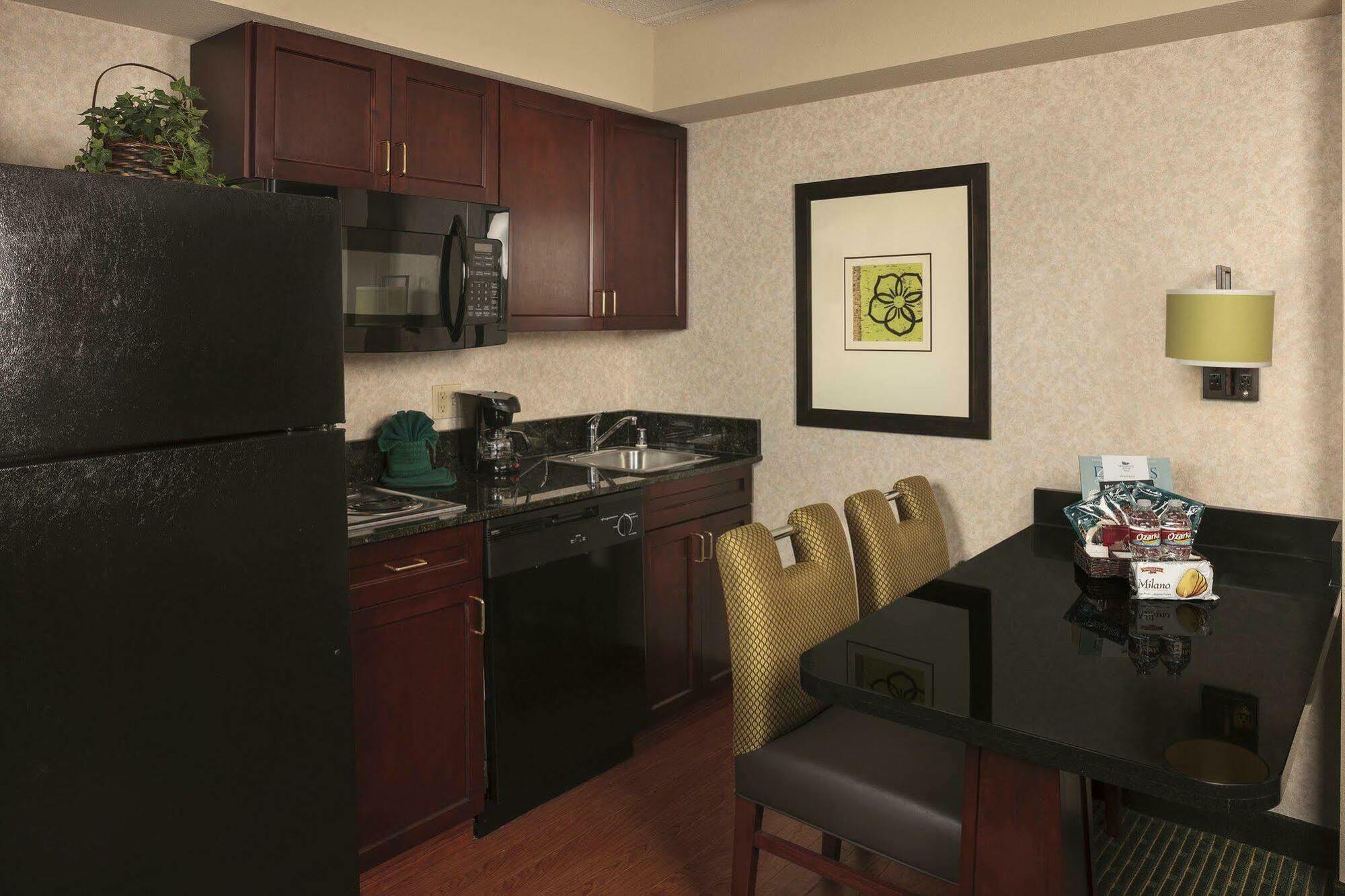 Homewood Suites By Hilton Dallas Market Center Екстериор снимка